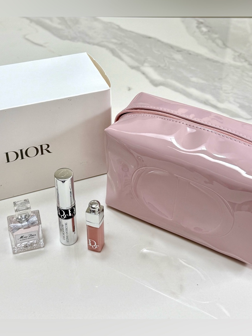 NWT - Dior Beauty Set with Makeup Bag
